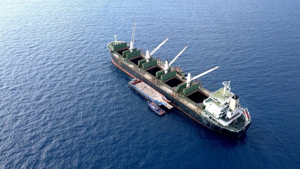 Modificación del Convenio SOLAS: nuevos requerimientos para buques mercantes ship 9410030 1280